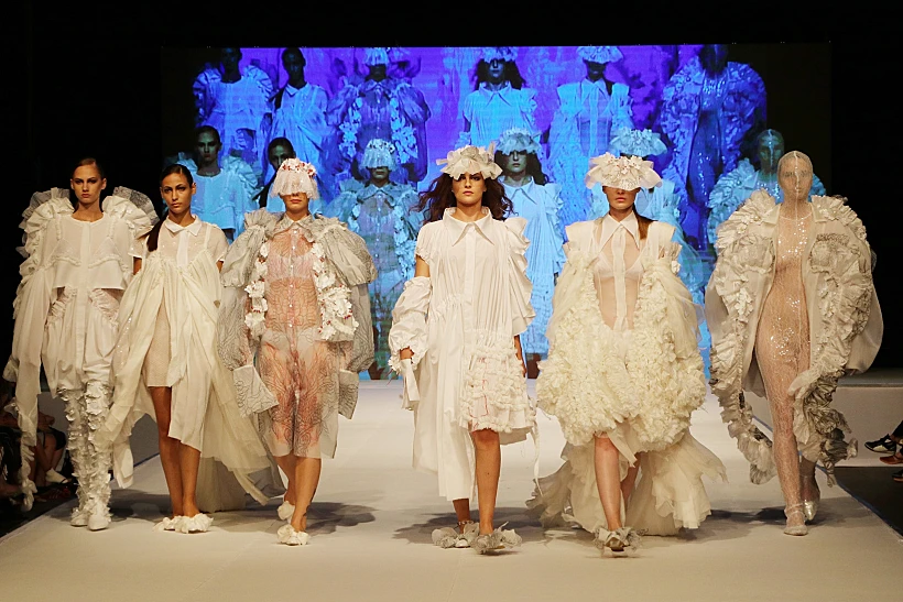 שיר זמיר, לא כלה