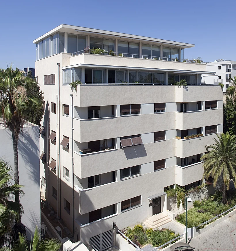 בנייני העיר הלבנה, אנגל 7, תל אביב