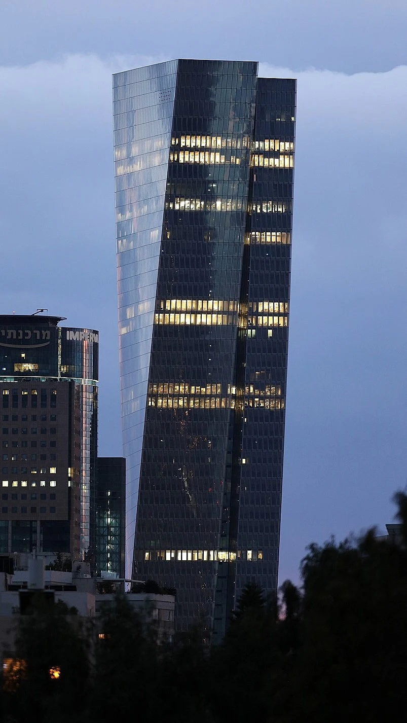 עזריאלי שרונה, בשיתוף אדריכל דוד עזריאלי