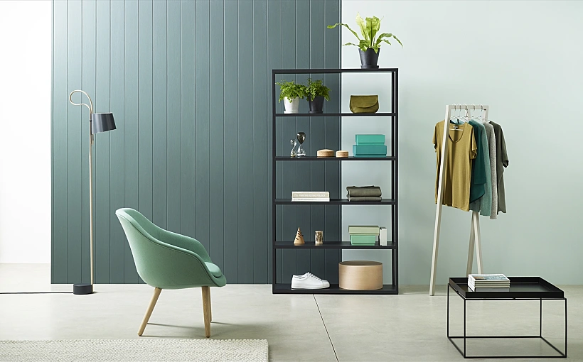 COS X HAY מתוך שיתוף הפעולה של HAY עם מותג האופנה COS