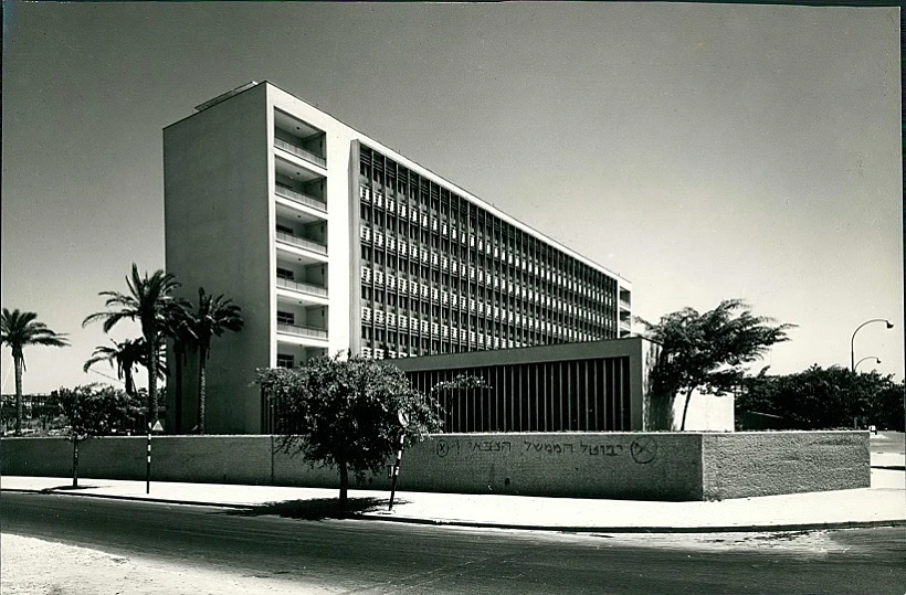 בית חולים איכילוב עם בנימין אידלסון