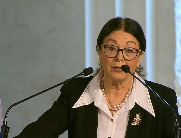 נשיאת בית המשפט העליון אסתר חיות בטקס האשכבה של הנשיא העליון שמגר