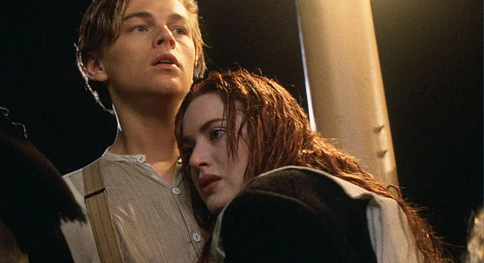 ליאונרדו דיקפריו וקייט וינסלט ברגע הטביעה של הטיטאניק