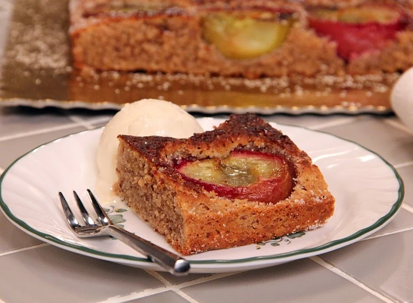 עוגת אפרסקים ונקטרינות