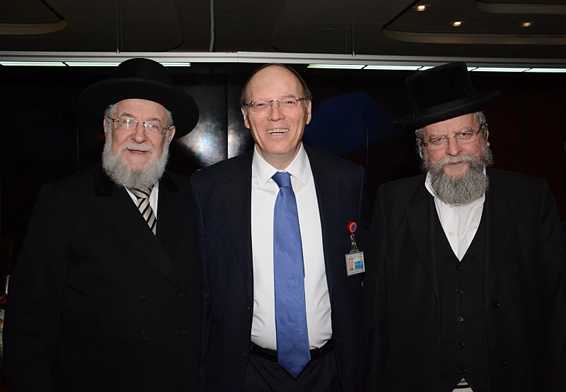 הרב פירר, שמואל שניצר, הרב ישראל לאו