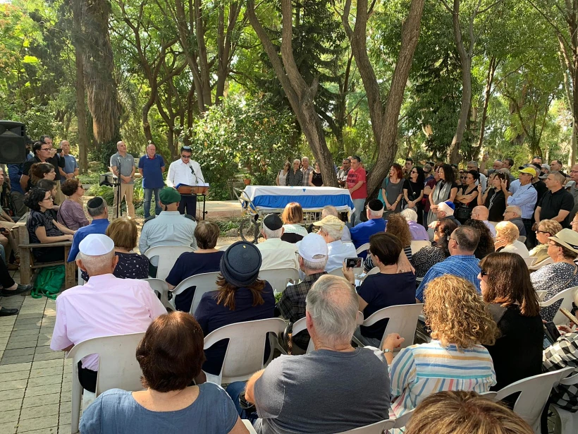 הלוויתה של מרסל ניניו