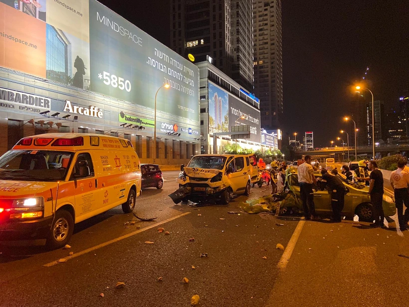 תאונת דרכים בנתיבי איילון