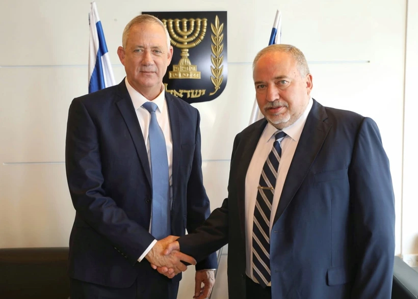 פגישת יו''ר כחול לבן בני גנץ ויו''ר ישראל ביתנו אביגדור ליברמן