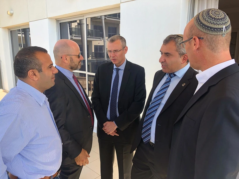 ישיבת כחול לבן והליכוד