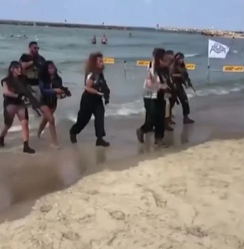 דוגמניות נשק בבוגרשוב