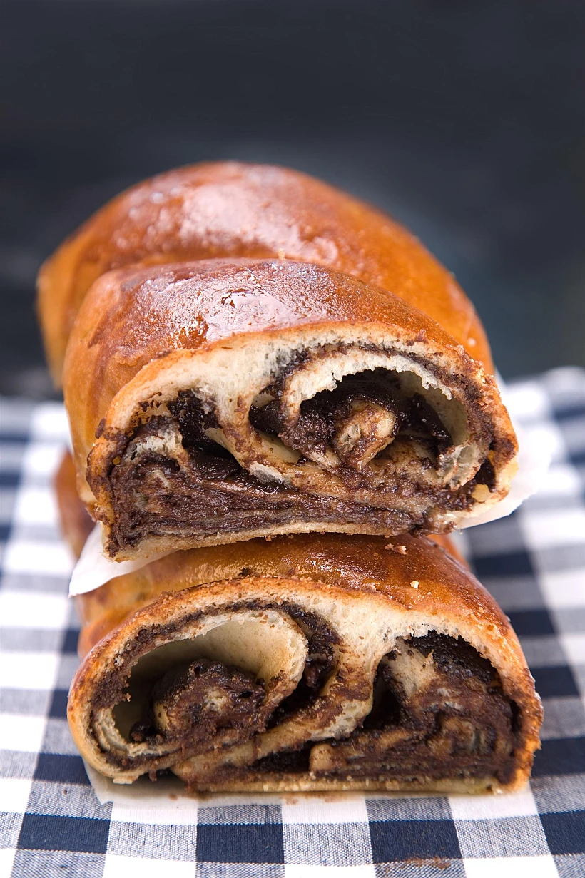 עוגת שמרים שוקולד של רינת צדוק