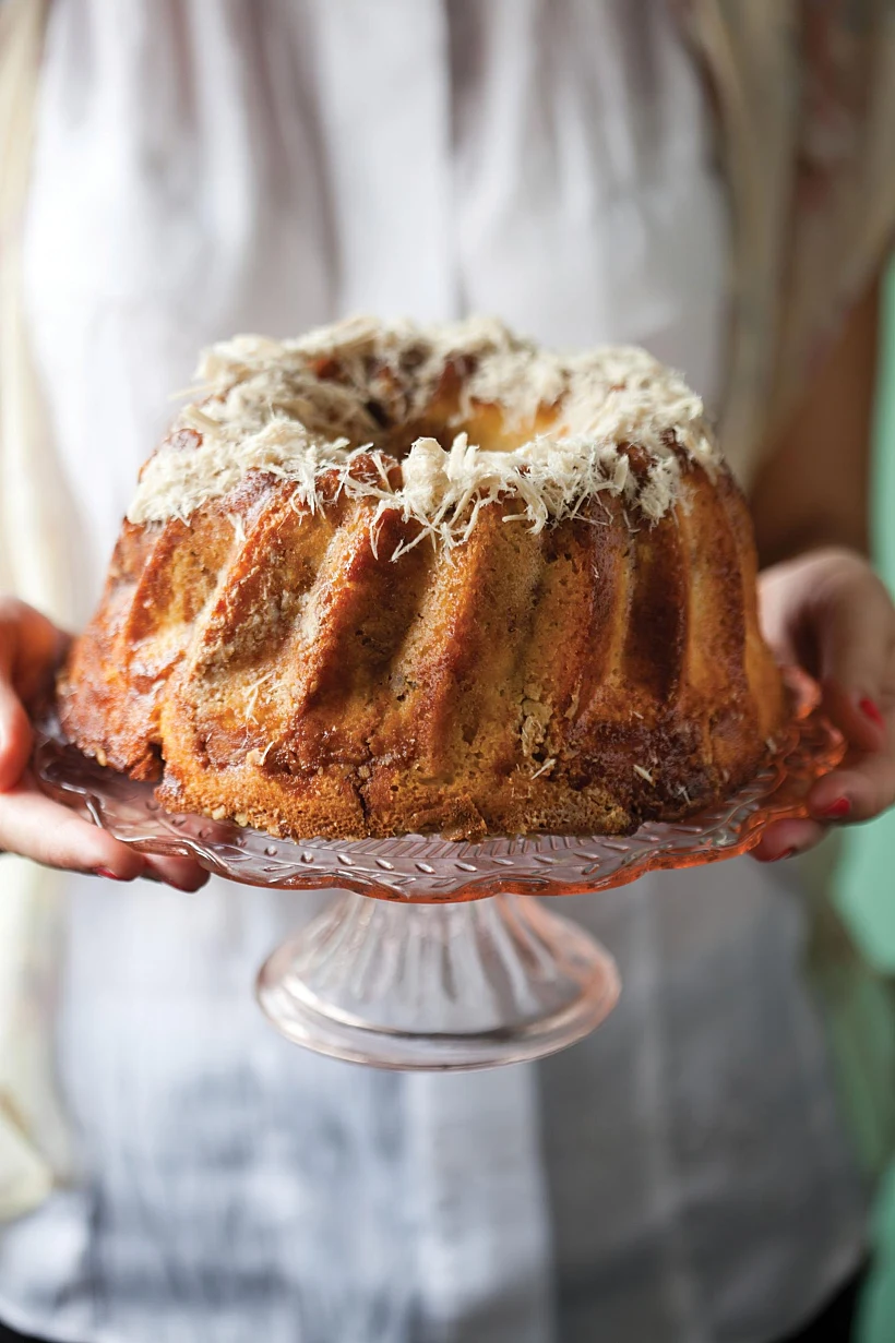 עוגה בחושה עם חלבה, סילאן וטחינה