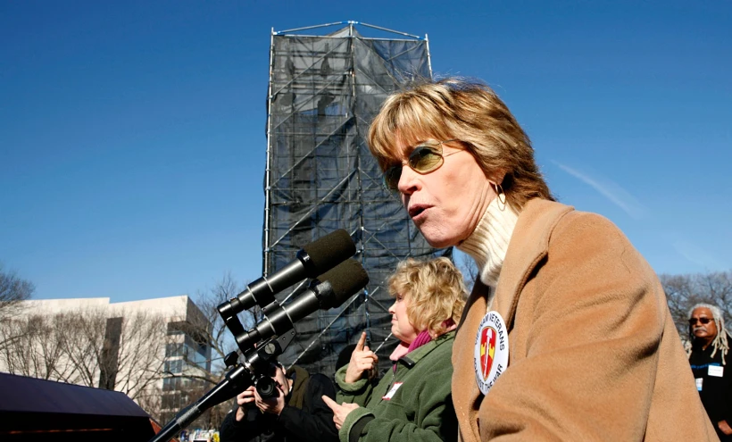 ג'יין פונדה בהפגנה נגד המלחמה בעיראק, 2007