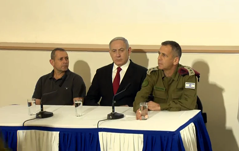 הרמטכ''ל אביב כוכבי, ראש הממשלה בנימין נתניהו וראש השב''כ נדב ארגמן