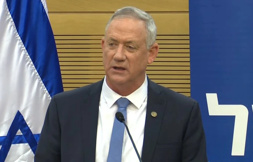 בני גנץ, יו''ר כחול לבן