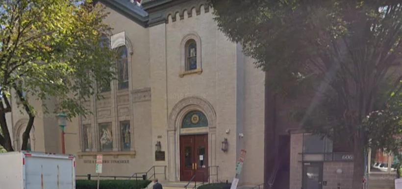 בית כנסת בוושינגטון עליו רוססו כתובות נאצה
