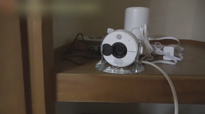 המצלמה בחדר המלון היפני