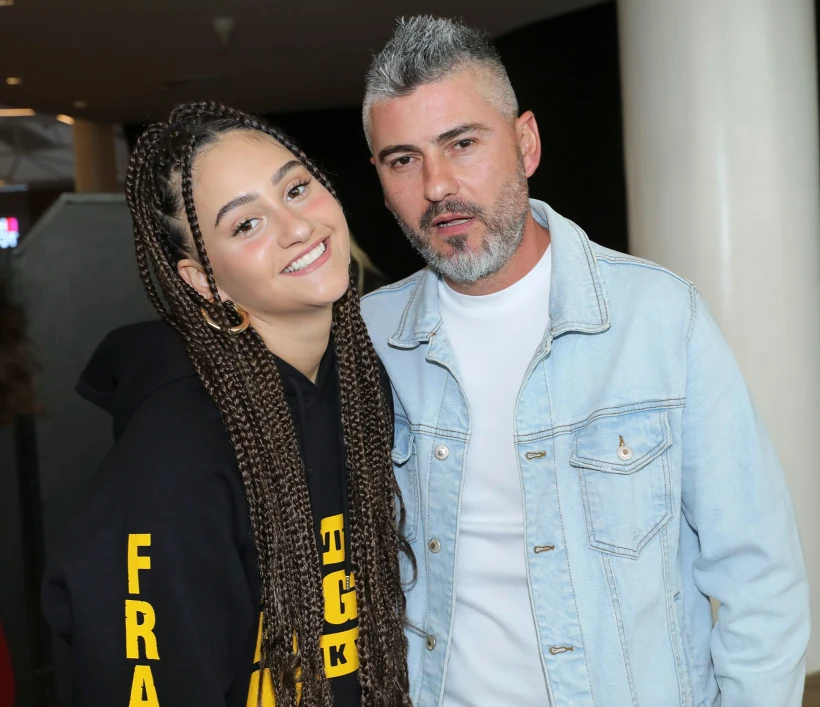 איפה הבן זוג? אגם בוחבוט ואביה בפרמיירה של תברחו