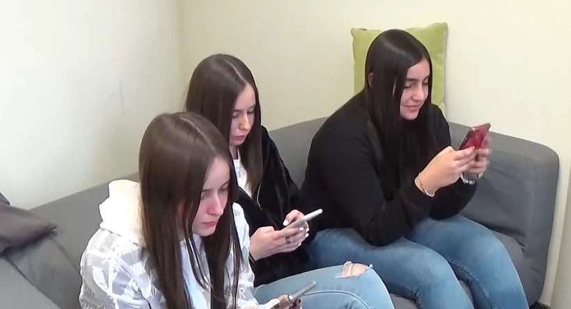 נועה, יובל ומאי בנות ה-16 מרמלה