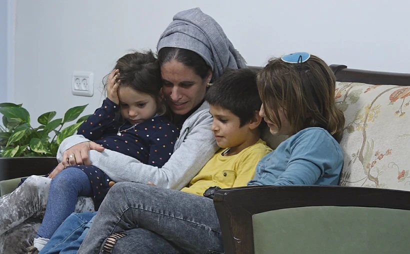 אחינועם שטרן וילדיו של מתניה שטרן ז''ל