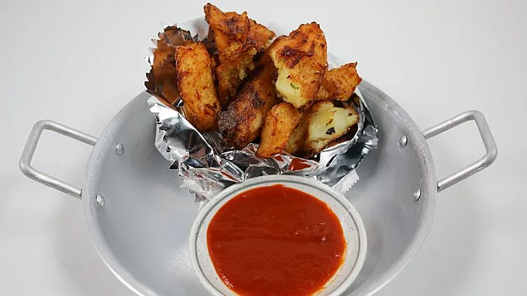 מתכון לצ'יפס מתובל וקטשופ חריף ומעושן של דניאל קיציס