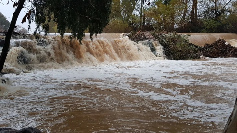 הירדן נצבע חום בעקבות הגשם