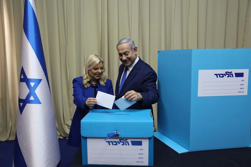ראש הממשלה נתניהו ורעייתו שרה מצביעים בפריימריז