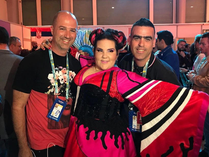 נטע ברזילי, המוזיקאי דורון מדלי, והמנהל האומנותי סיון יאנג