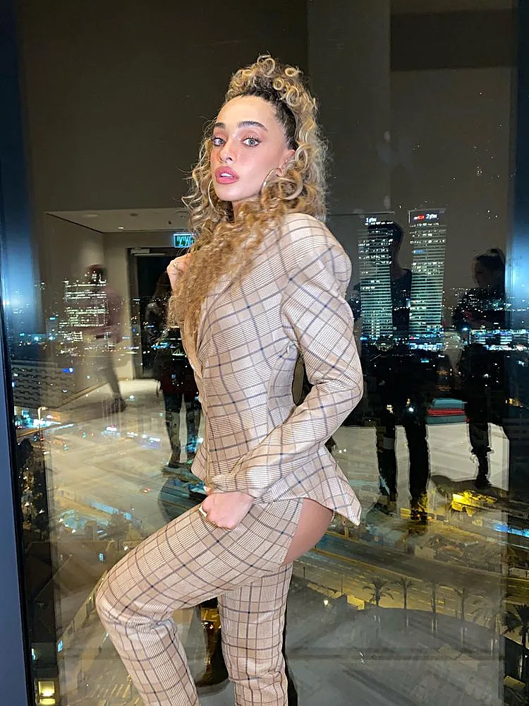 תנסו שוב. עדן פינס. טקס פרסי האופנה של את