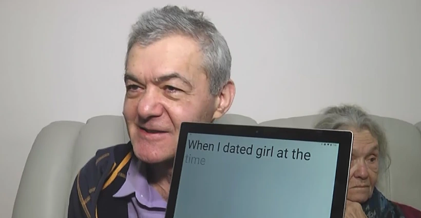 דימטרי קנייבסקי, מדען מחקר בחברת גוגל עם המחשב שהמציא