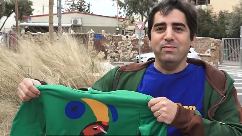 היוטיובר בן אשכנזי וקפוצ'ון בדמות ''ליאון''