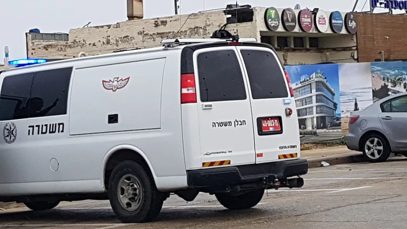 חבלני משטרה בדרך לבלון הנפץ שאותר באשדוד