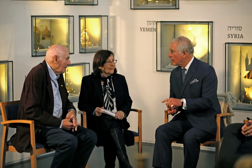 הנסיך הבריטי צ'ארלס נפגש עם ניצולי שואה