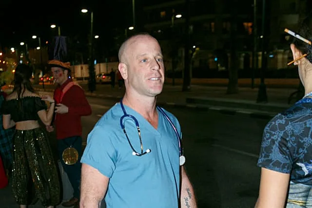 בלי אמלי. יואב אבן