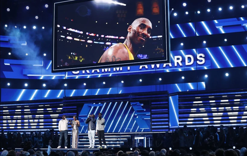 מחוווה לקובי בראיינט בטקס פרסי הגארמי