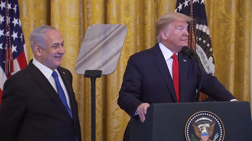 נשיא ארצות הברית דונלד טראמפ וראש הממשלה בנימין נתניהו בהכרזה על תוכנית השלום