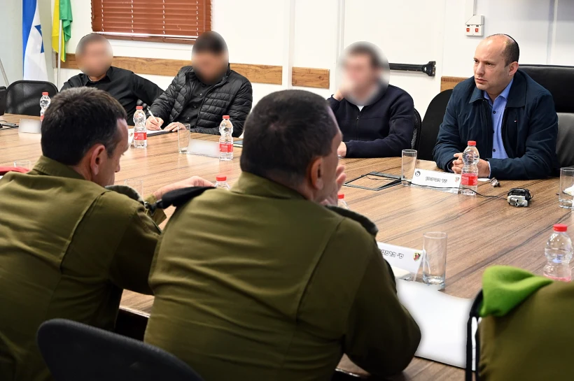 נפתלי בנט בהערכת מצב באוגדת עזה