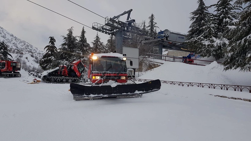 אתר החרמון מושלג