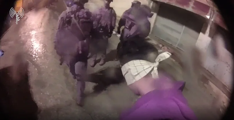 מעצר המחבל שהשליך את בקבוק התבערה לעבר לוחם צה''ל