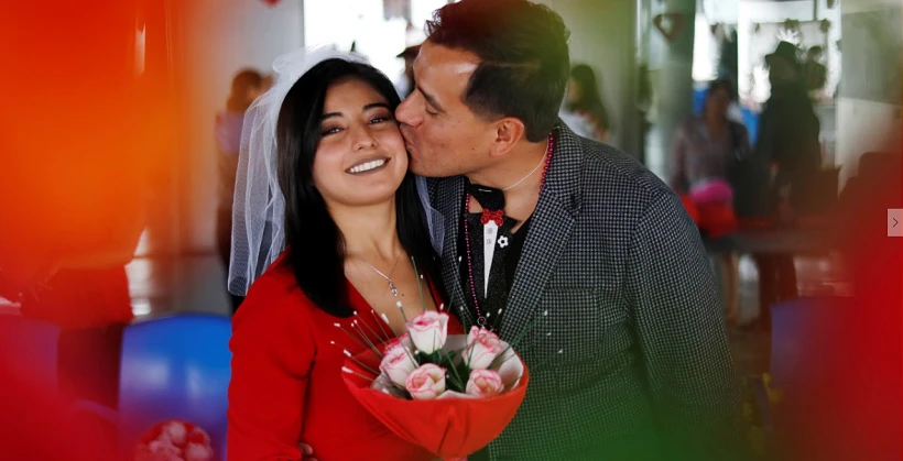 בני־זוג חוגגים את יום האוהבים - הוולנטיין דיי