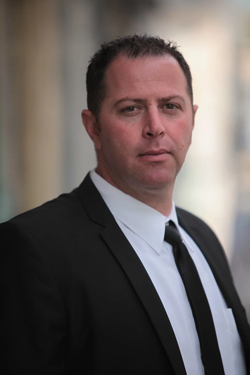 עורך הדין אריק חכים