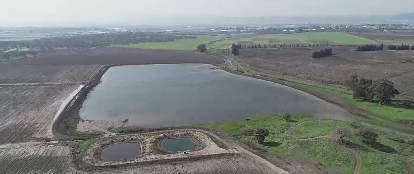 אגמים שהתמלאו בזכות החורף הגשום