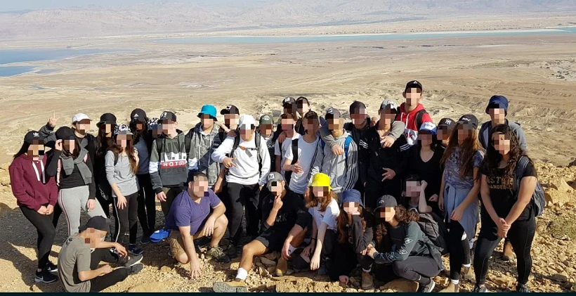 תלמידי כיתה ט', שנחשפו לתיירים הדרום קוריאניים שחלו בקורונה