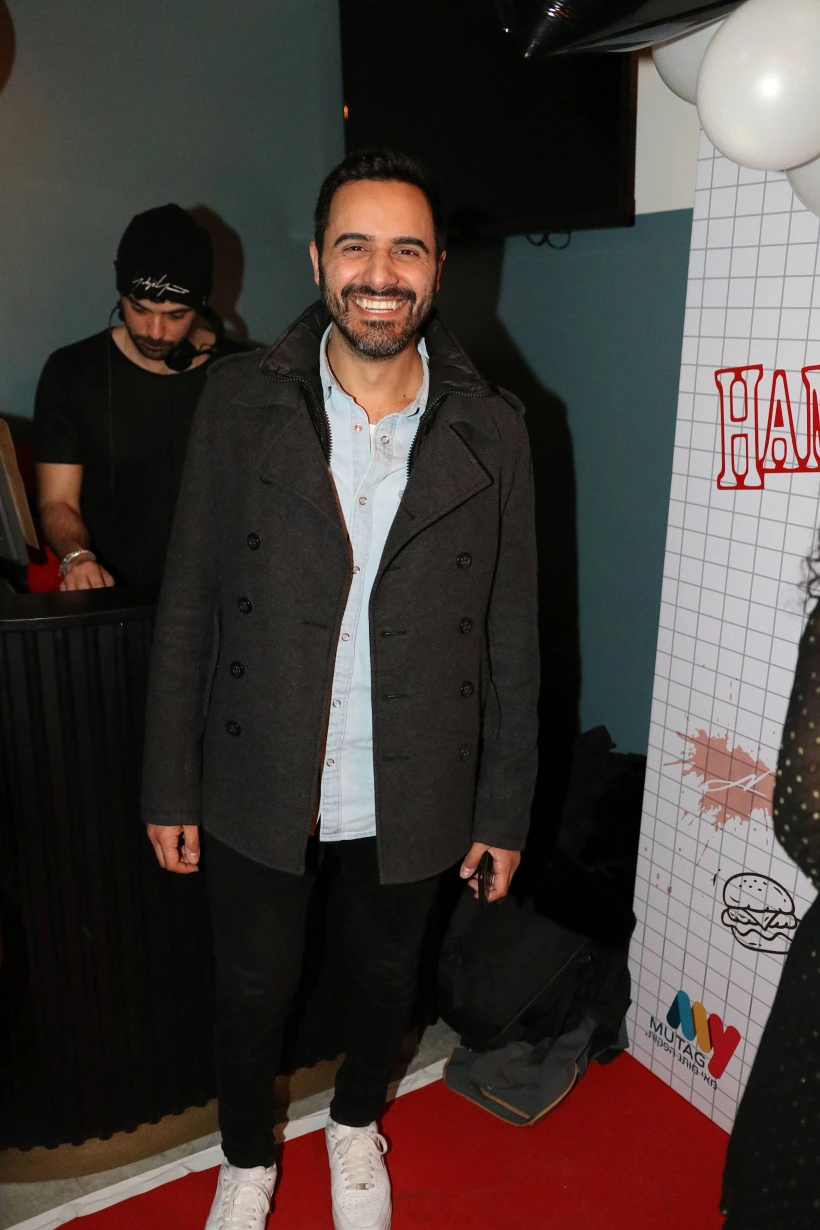 לא על החלק האומנותי. עידן יניב