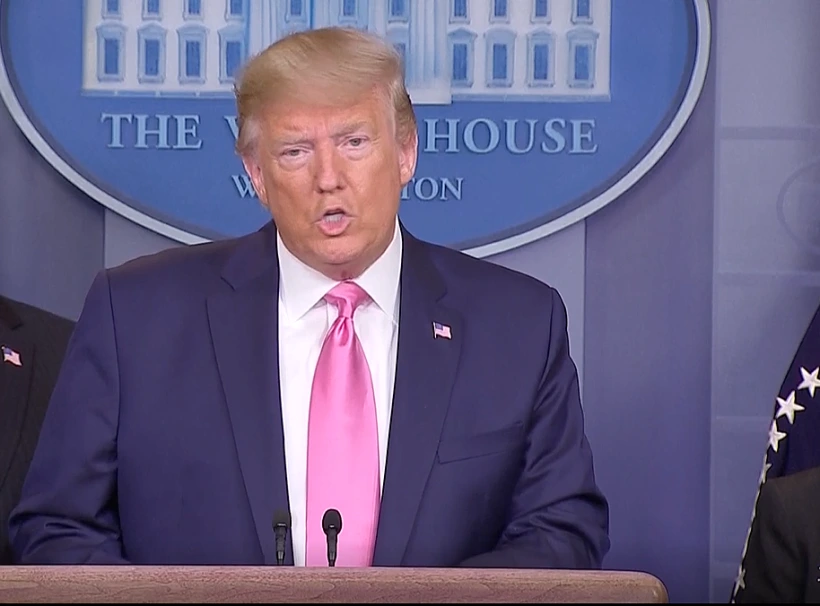 הנשיא טראמפ במסיבת עיתונאים על התפרצות נגיף הקורונה