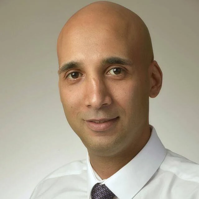 עורך הדין אופיר שמשון