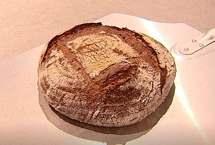 לחם, לחם שחור, לחם כהה, לחם מלא, לחמים