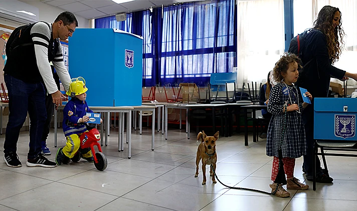 מצביעים ברחבי הארץ