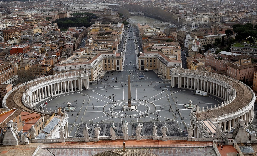 כיכר סן פטרוס בקריית הוותיקן
