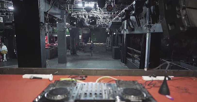 מועדון ריק בתל אביב בצל הנחיות משרד הבריאות